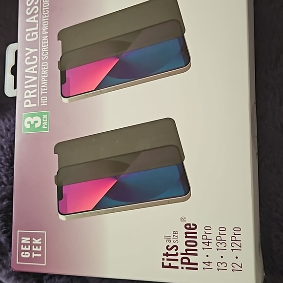 Gen Tek 3 Pk Privacy Glass HD Tempered Screen Protectors Fits iPhone 14 13 12 - Picture 3 of 16